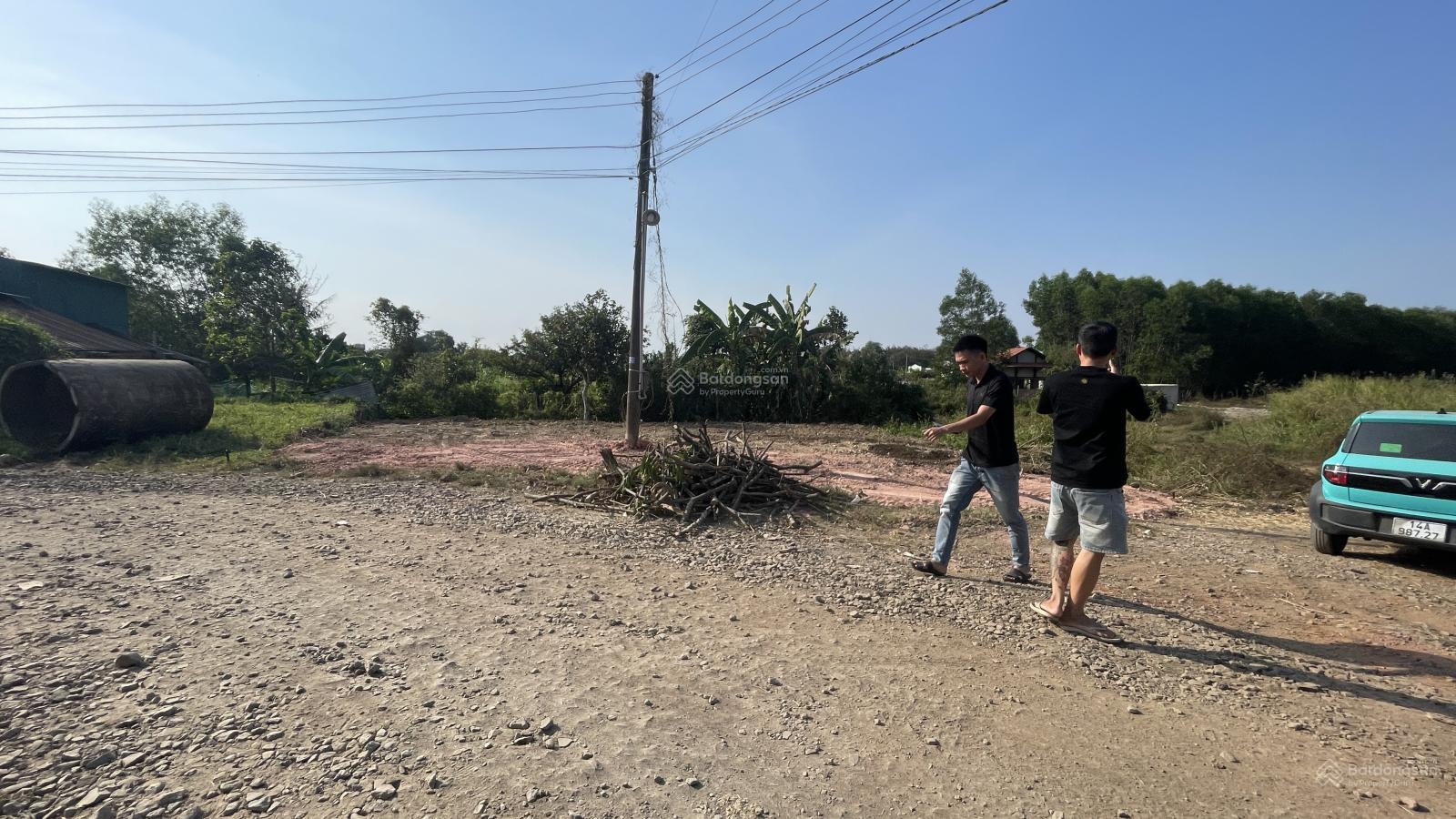 Bán 250m2 đất Xã Đồi 61, giá 550 triệu, sổ riêng