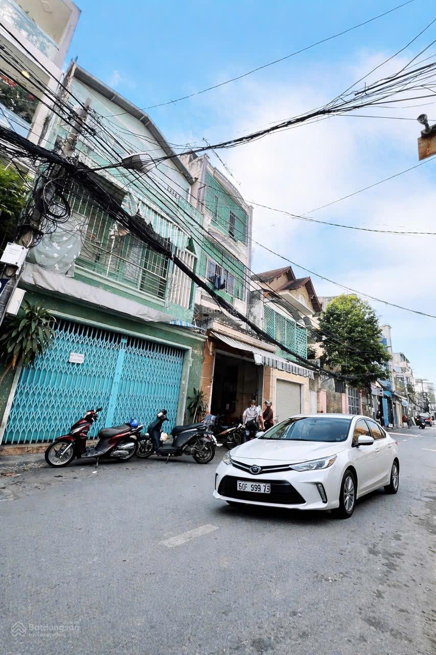 (NEW) Mặt Tiền Kinh Doanh Đường Đất Thánh Gíap Cư Xá Bắc Hải Quận 10 - DTS 251m2 - cho thuê 8PHÒNG