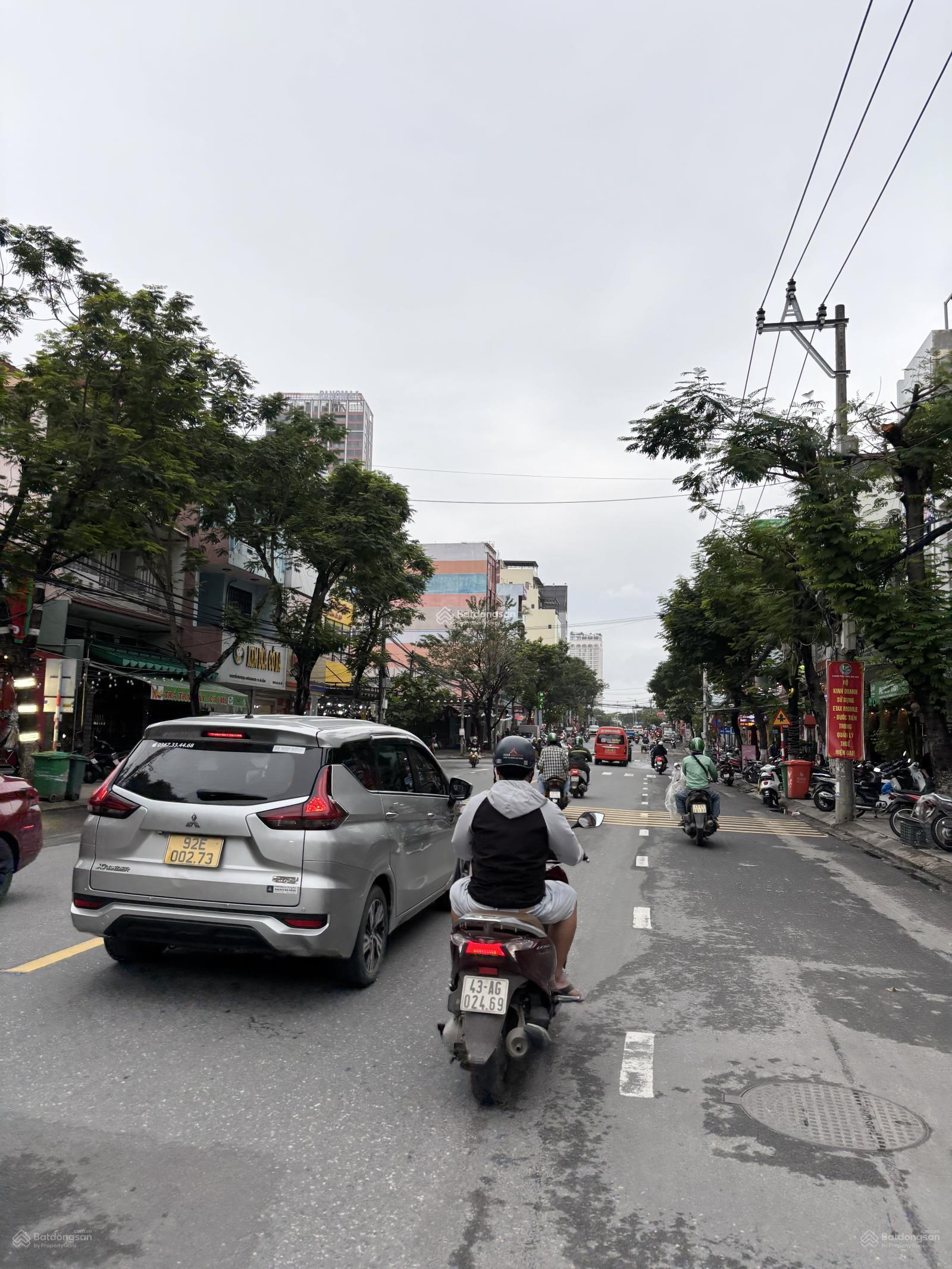 Bán lô đất đường nhựa ô tô 5m Nguyễn Văn Thoại, gần biển Mỹ Khê