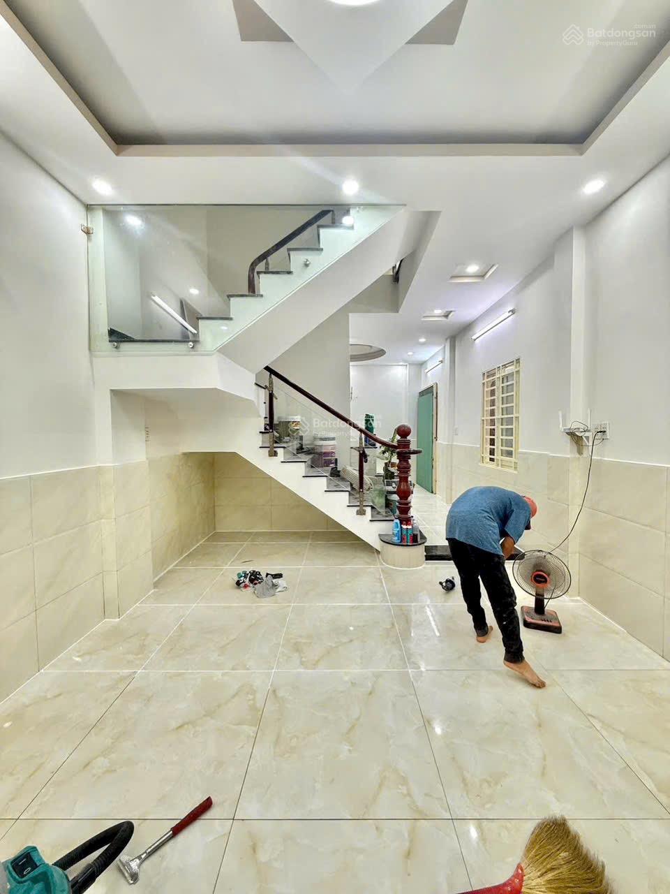 CHÍNH CHỦ BÁN NHÀ HẺM 1/ VĂN CAO [4m x 11m] TRỆT - 1 LẦU - 2PN - 2WC