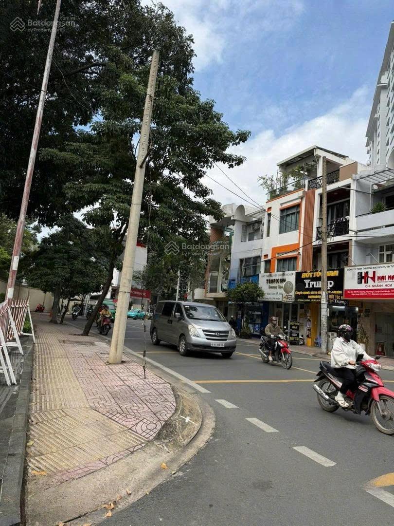 Cho thuê nhà mặt tiền Phổ Quang, P.9, Q.Phú Nhuận giá 35tr
