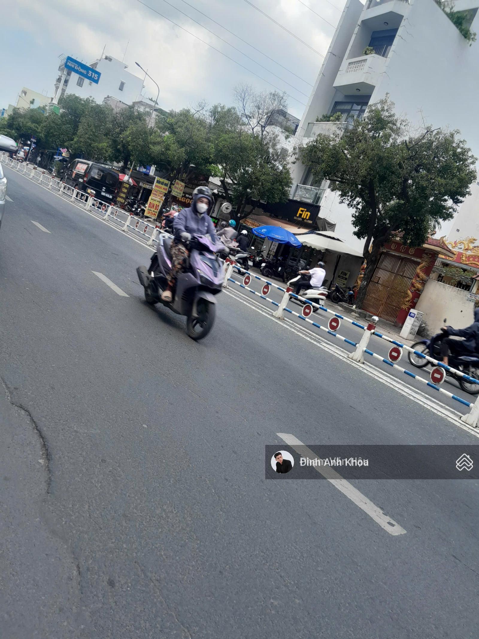 Khuôn khan hiếm góc 2MT 10x23m mặt tiền Nguyễn Sơn, trục chính thương mai đẹp nhất nhì Tân Phú