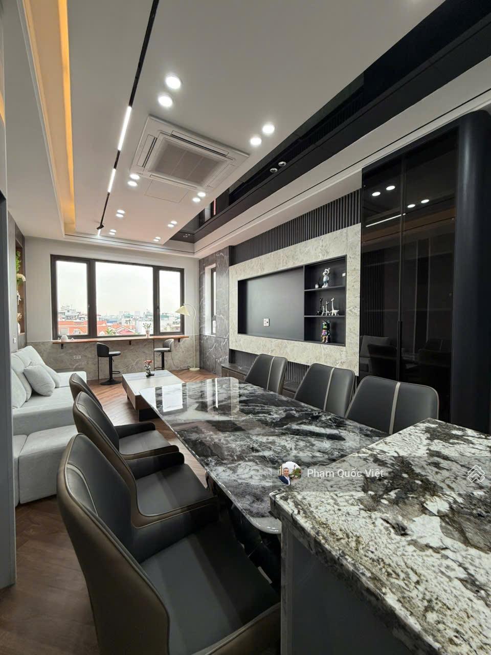 BÁN NHÀ LONG BIÊN NGUYỄN VĂN CỪ BỒ ĐỀ HÀ NỘI Nhà 7 tầng + tum DT 52 m Gara ô tô 7 chỗ