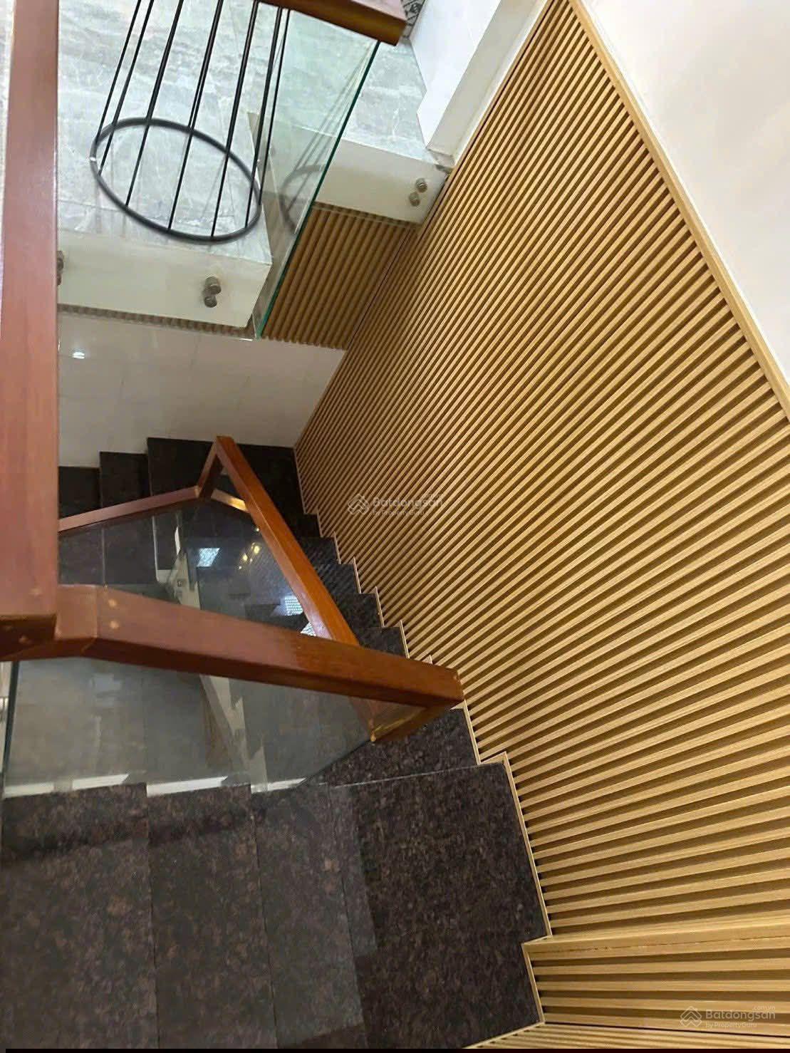 Hàng hiếm P Đông hòa - Nhà 1trệt 1lầu -3PN, 5mx20m full nội thất giá nhỉnh 4 tỷ