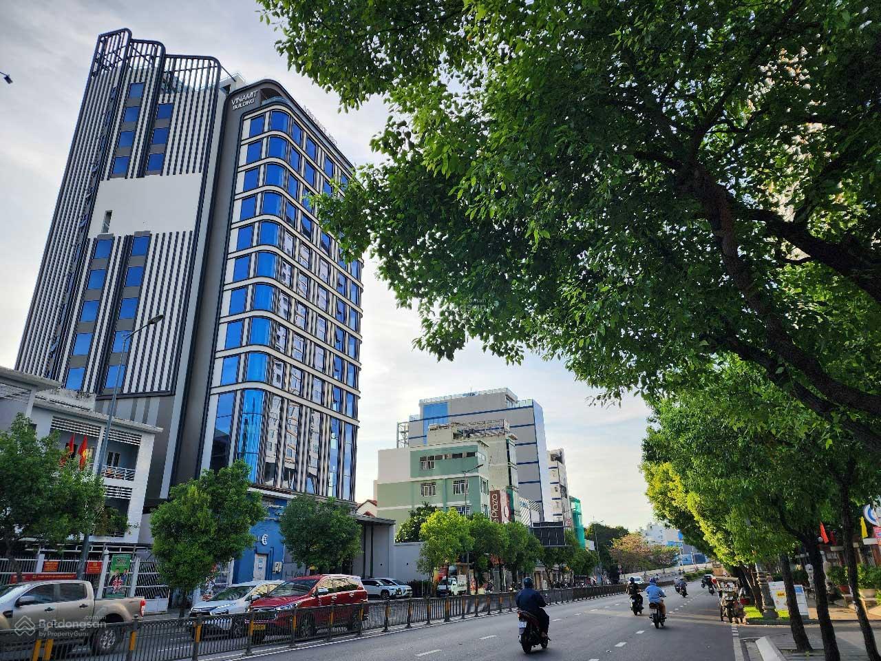 Bán Nhà MT Âu Cơ, Tân Bình - 9,2x15m - CN 135m - 2 Tầng - HĐ 90tr/th - Chỉ 32 Tỷ Bán Nhà MT Âu Cơ, Tân Bình - 9,2x15m - CN 135m - 2 Tầng - HĐ 90tr/th - Chỉ 32 Tỷ