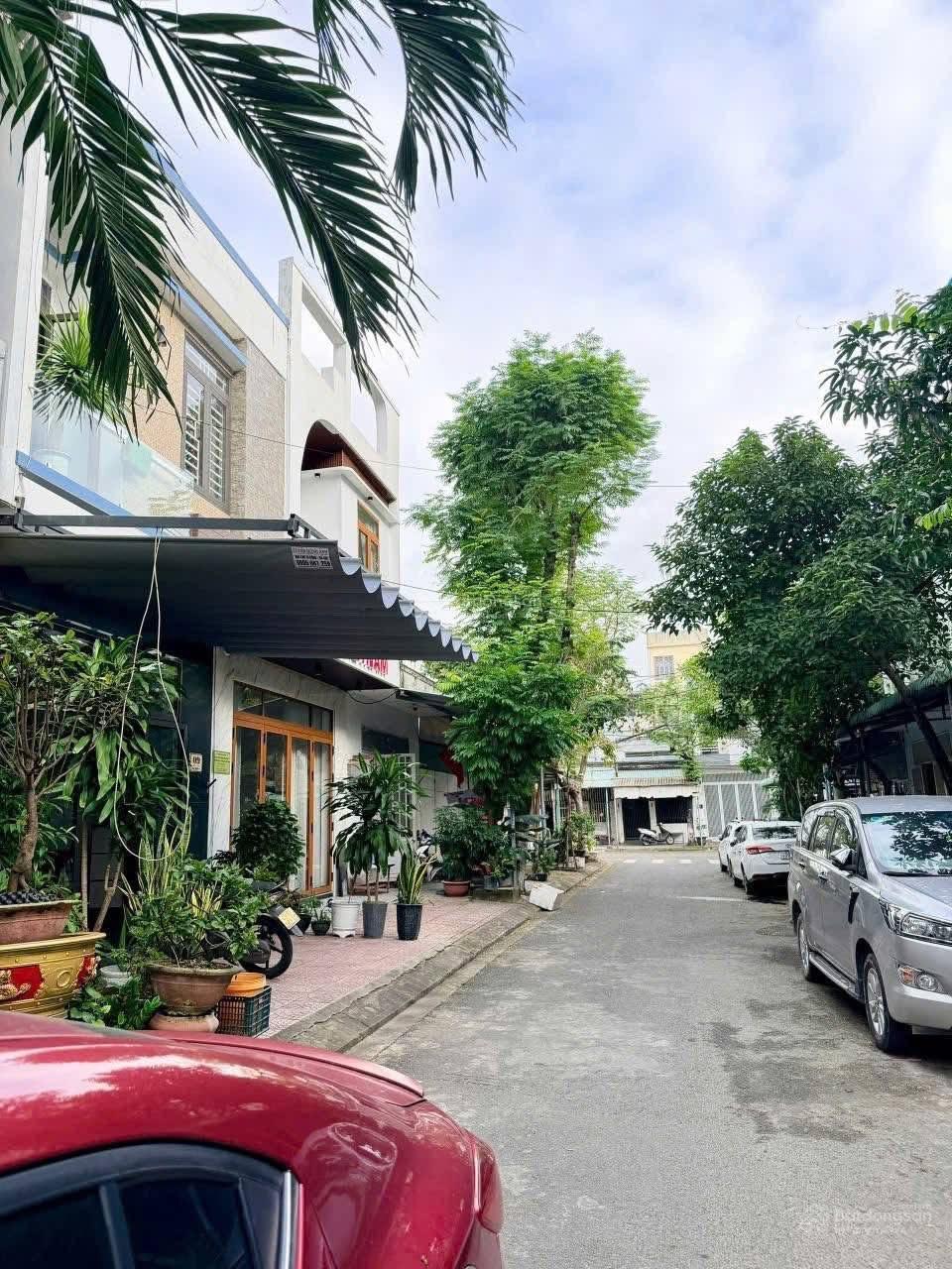 Bán gấp Nhà 3 Tầng MT Hoà Minh 14