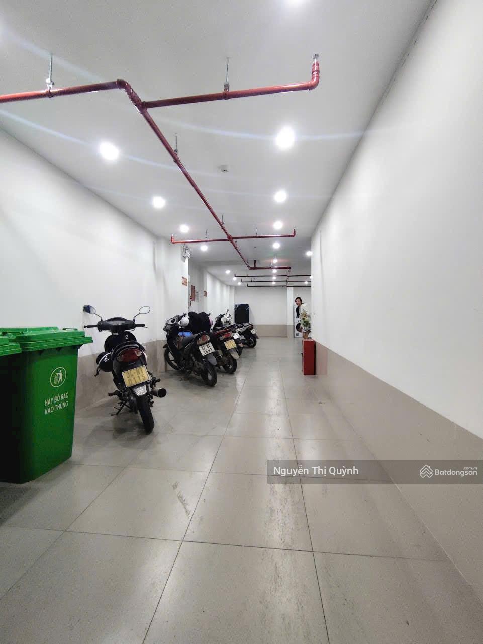 Bán Toà Nhà CHDV Phố Đình Thôn 95m2 x 8T Thang Máy. MT: 7m. Dòng tiền 1.9 tỷ/năm. Giá: 32 tỷ (CTL)