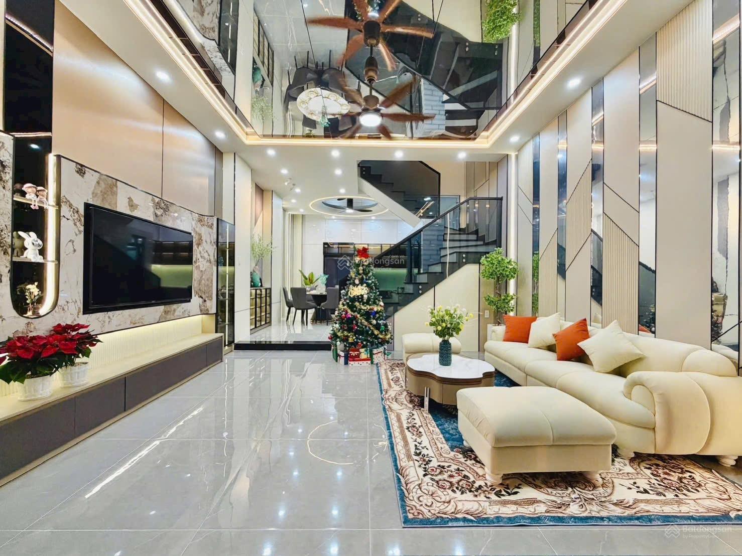 Bán nhà mới HXT Phạm Văn Chiêu p14 DT:5x10,5 3 lầu 4PN 5wc Full nội thất, giá : 8 tỷ 650 tr TL