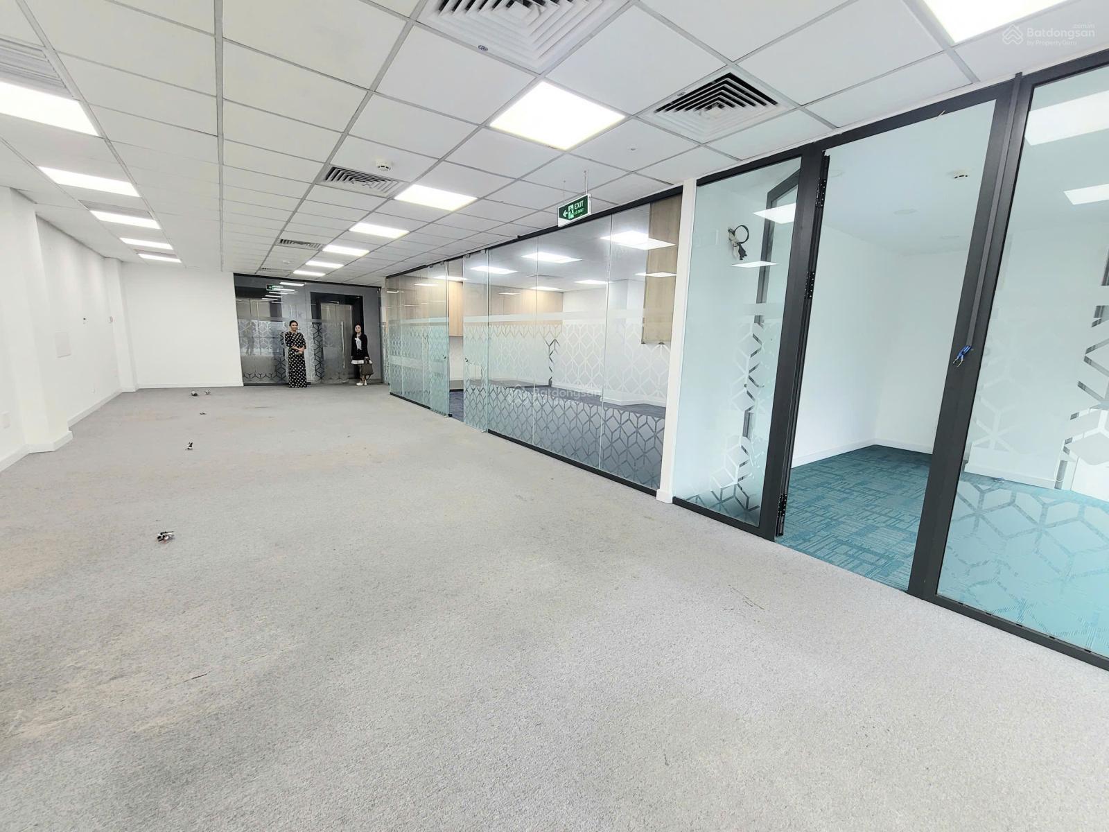 Chính chủ cho thuê văn phòng tòa nhà IOS 673 Điện Biên Phủ DT 30m2 - 58m2 - 130m2 chỉ từ 19 triệu