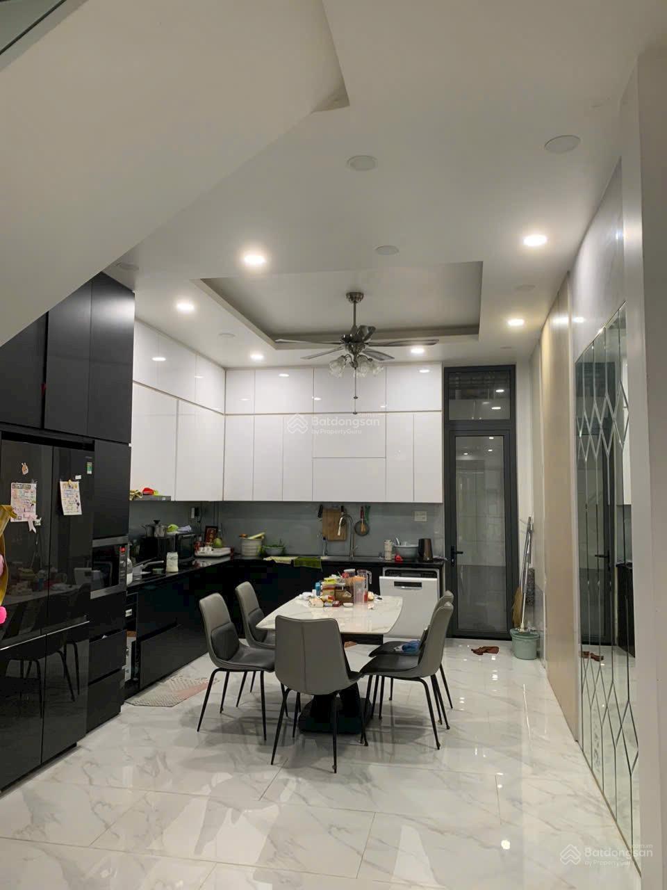 Cho thuê nhà mặt tiền khu Họ Lê [4m x 20m] 3 lầu _ 4PN _ 5WC nhà mới đẹp đường 10m