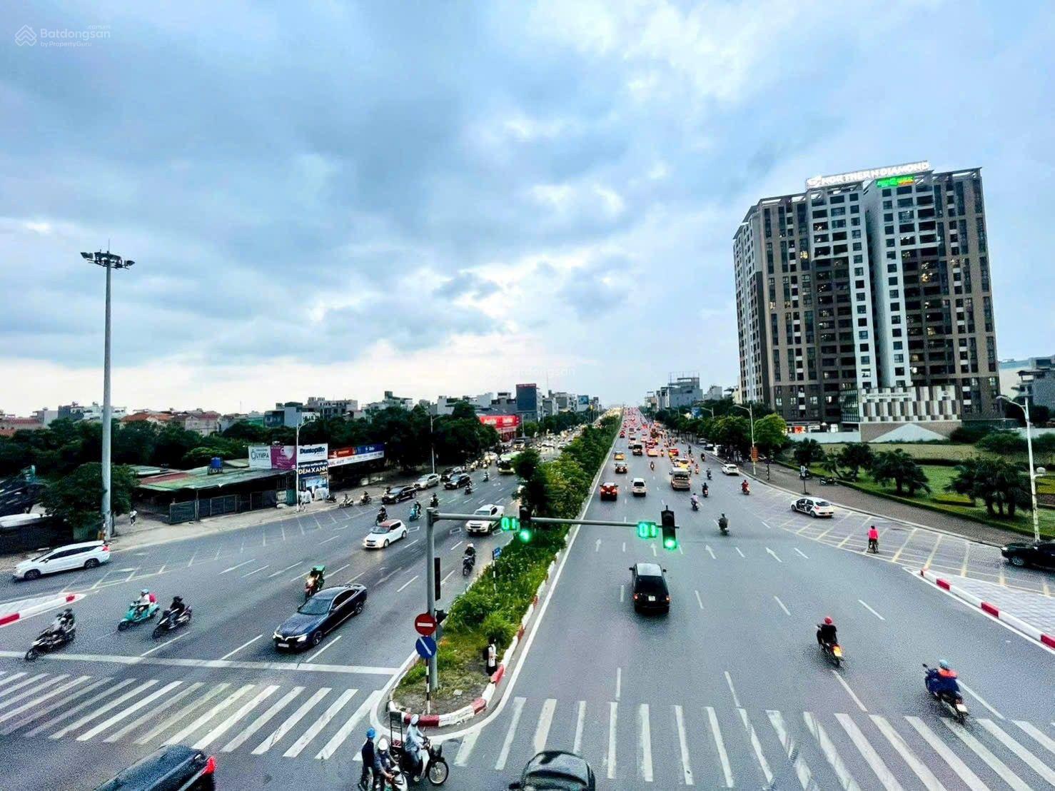 BÁN NHÀ NGUYỄN VĂN CƯ , 80M ,RHANG MÁY, GA RA Ô TÔ ,GẦN CẦU CHƯƠNG DƯƠNG , NỘi THẤT CHÂU ÂU,26XTY
