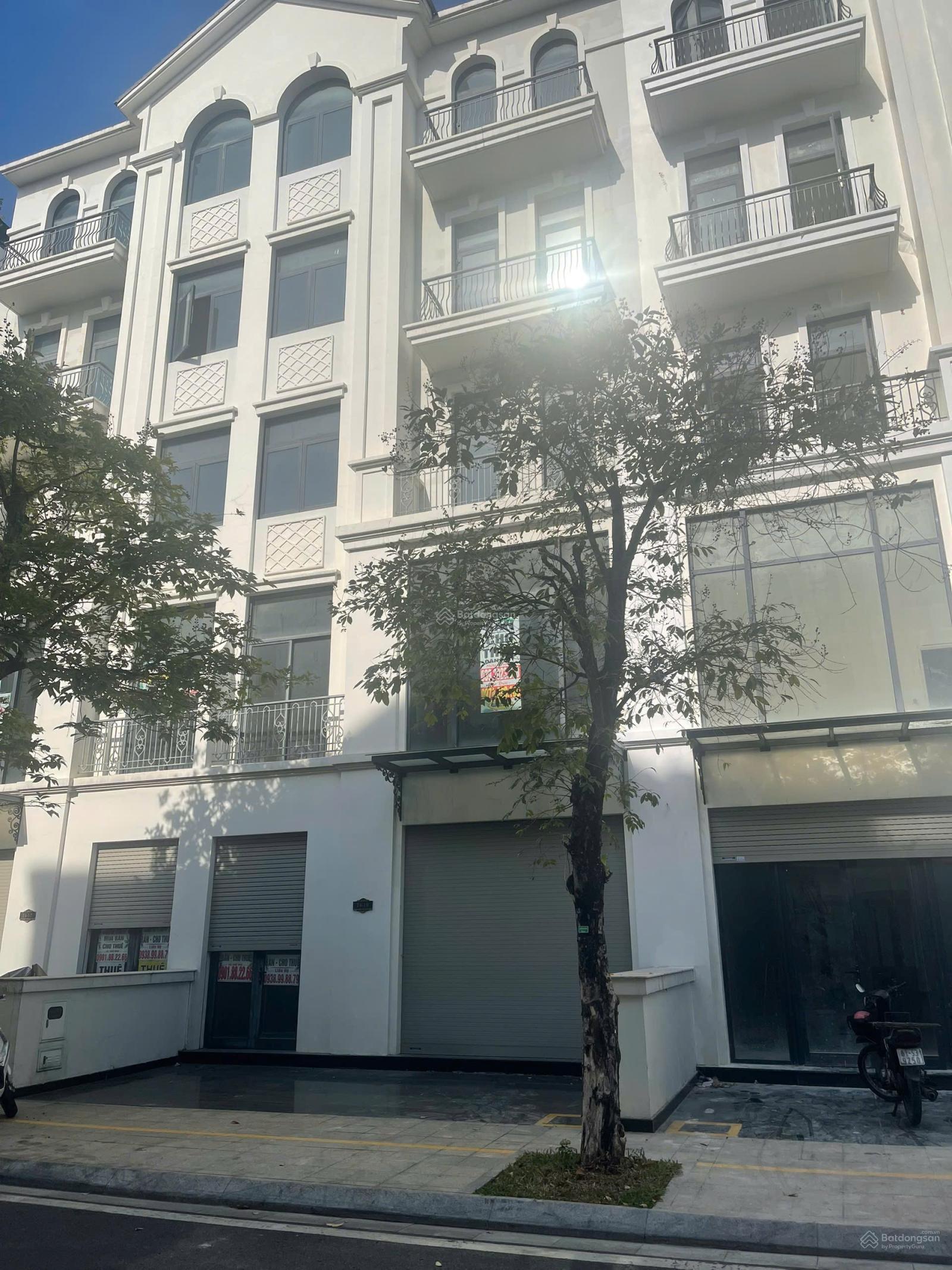 Độc quyền bán nhà phố Manhattan-Vinhomes Q9, giá 24.5 tỷ, DT 126m2, trục đường kinh doanh, nhà thô