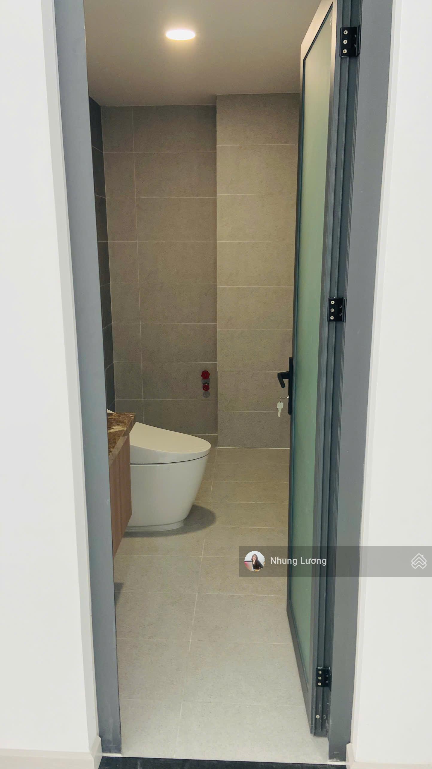 Cho thuê nhà Sala 5 tầng, chủ thiện chí cho thuê dài hạn, nhà đầy đủ nội thất máy lạnh thang máy