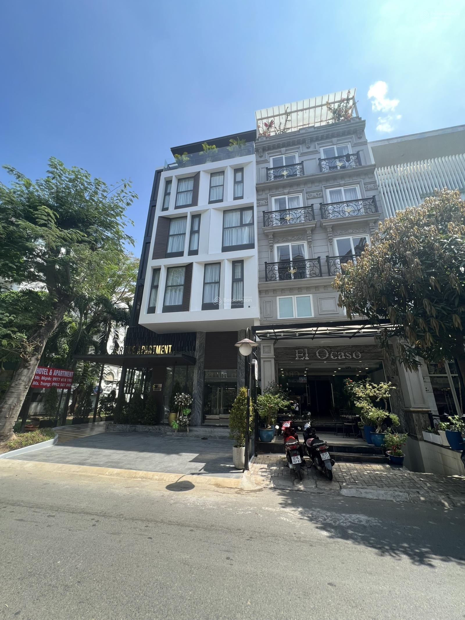 Bán nhà phố khu Hưng Phước, Phú Mỹ Hưng, có 9 phòng CHDV, thang máy, giá: 33,9 tỷ, HĐT 82 triệu, SH