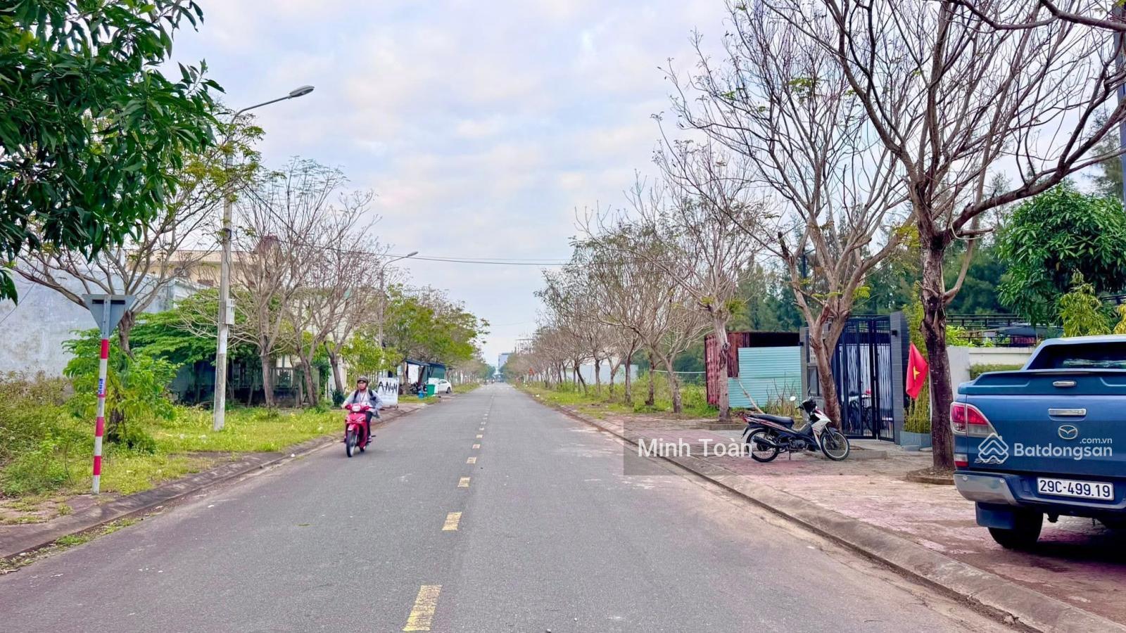 Mặt tiền đường Lê Đức Thọ, cạnh FPT city