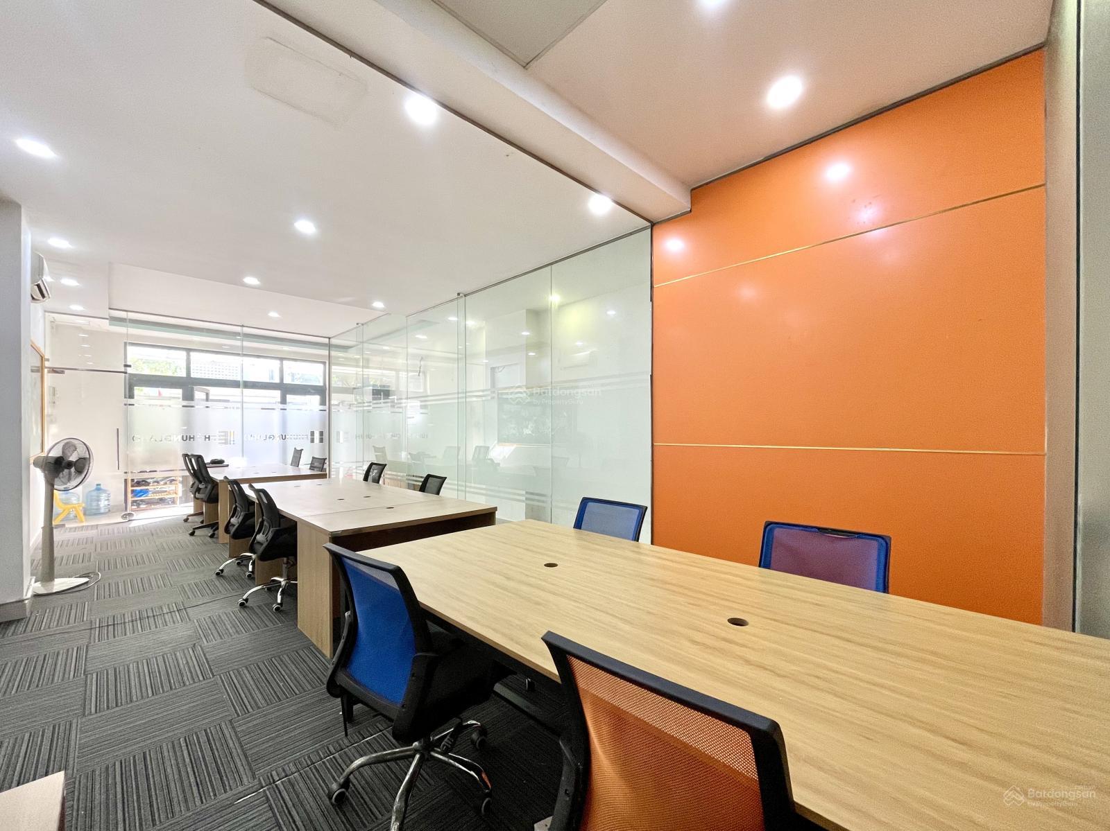 Cho thuê tầng trệt full nội thất 12 chỗ ngồi giá chỉ 10 triệu - tại KĐT Vạn Phúc