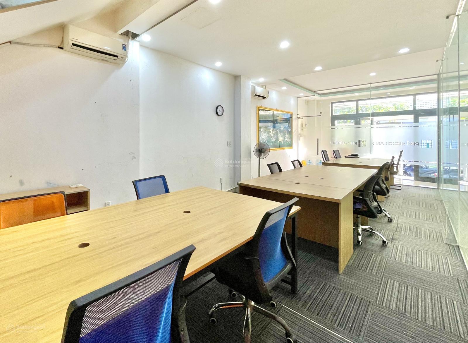 Cho thuê tầng trệt full nội thất 12 chỗ ngồi giá chỉ 10 triệu - tại KĐT Vạn Phúc