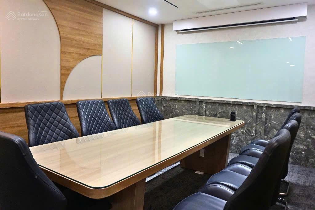 Chi office - Văn phòng trọn gói tại Vincom 72 Lê Thánh Tôn Quận 1 - Chỉ với 6 - 7 triệu 1 vị trí