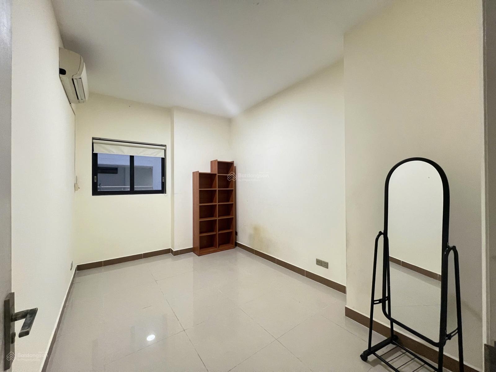 Cho thuê căn hộ chung cư The Use Full 2 phòng ngủ, 1PK, bancol, có bãi đậu oto, ngay Lý Thường Kiệt