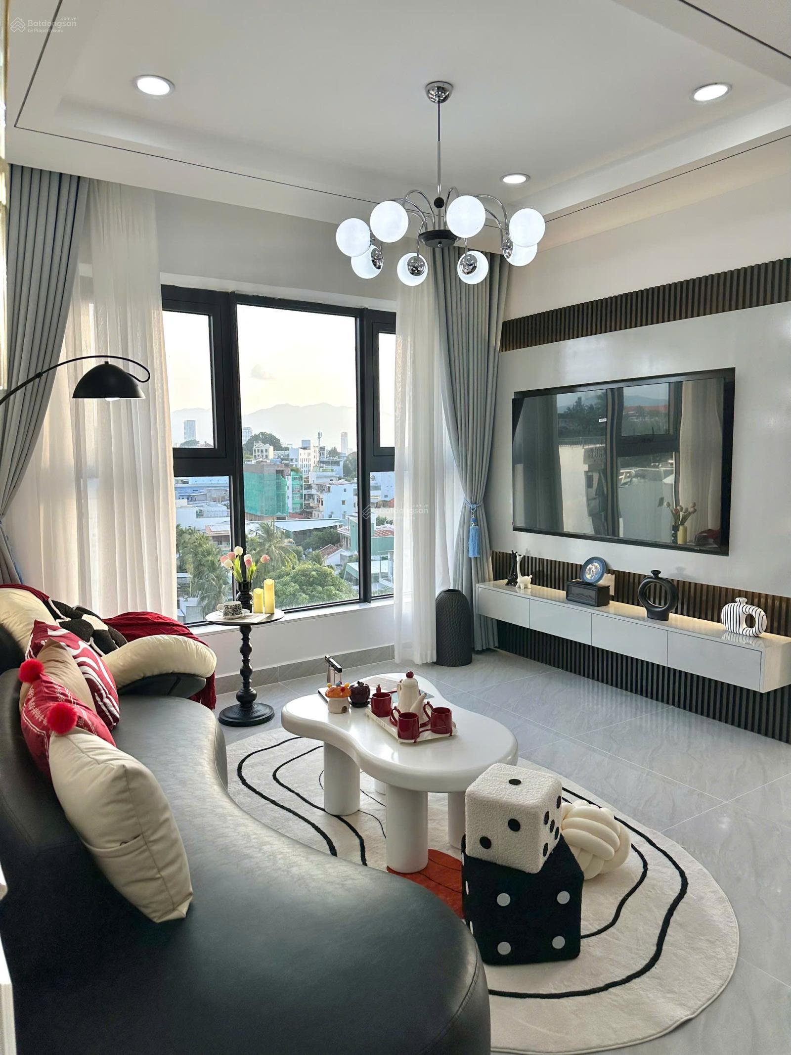 Chính chủ cần bán gấp trước tết căn góc 802 tòa OC3 Mường Thanh Viễn Triều, view phố núi