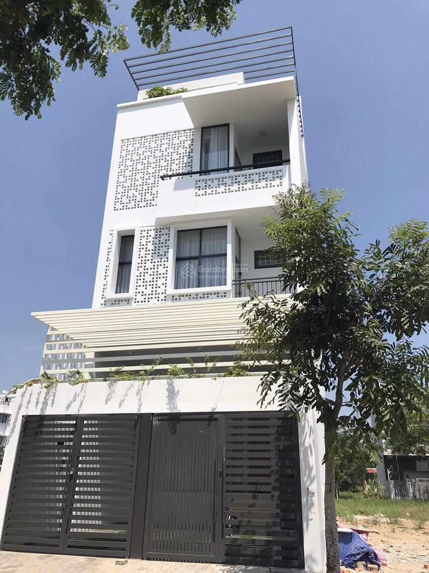 Đường Số 7 (20m): 6*24m, 144m2 - 59 triệu/m2 có sổ riêng cty
