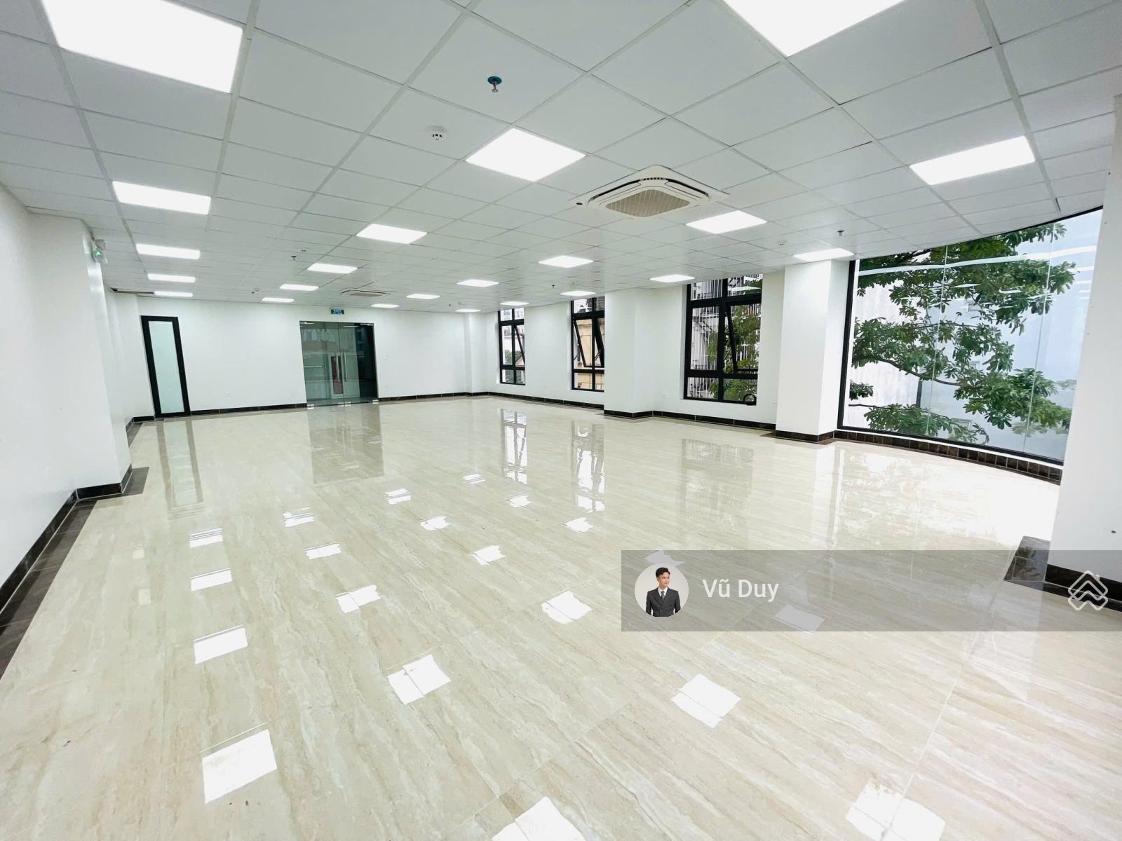 Cho thuê văn phòng Yên Xá, Thanh Trì DT 170m2 giá 24 triệu