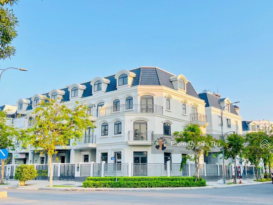 Siêu vip nhà phố mặt view hồ sinh thái đường 25m nhà thô dễ decor theo ý dt 5x20m 3 lầu giá 26 tỷ