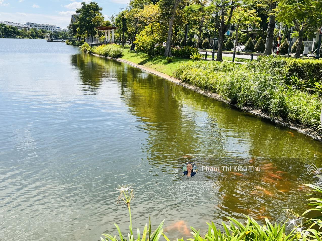 Siêu vip nhà phố mặt view hồ sinh thái đường 25m nhà thô dễ decor theo ý dt 5x20m 3 lầu giá 26 tỷ