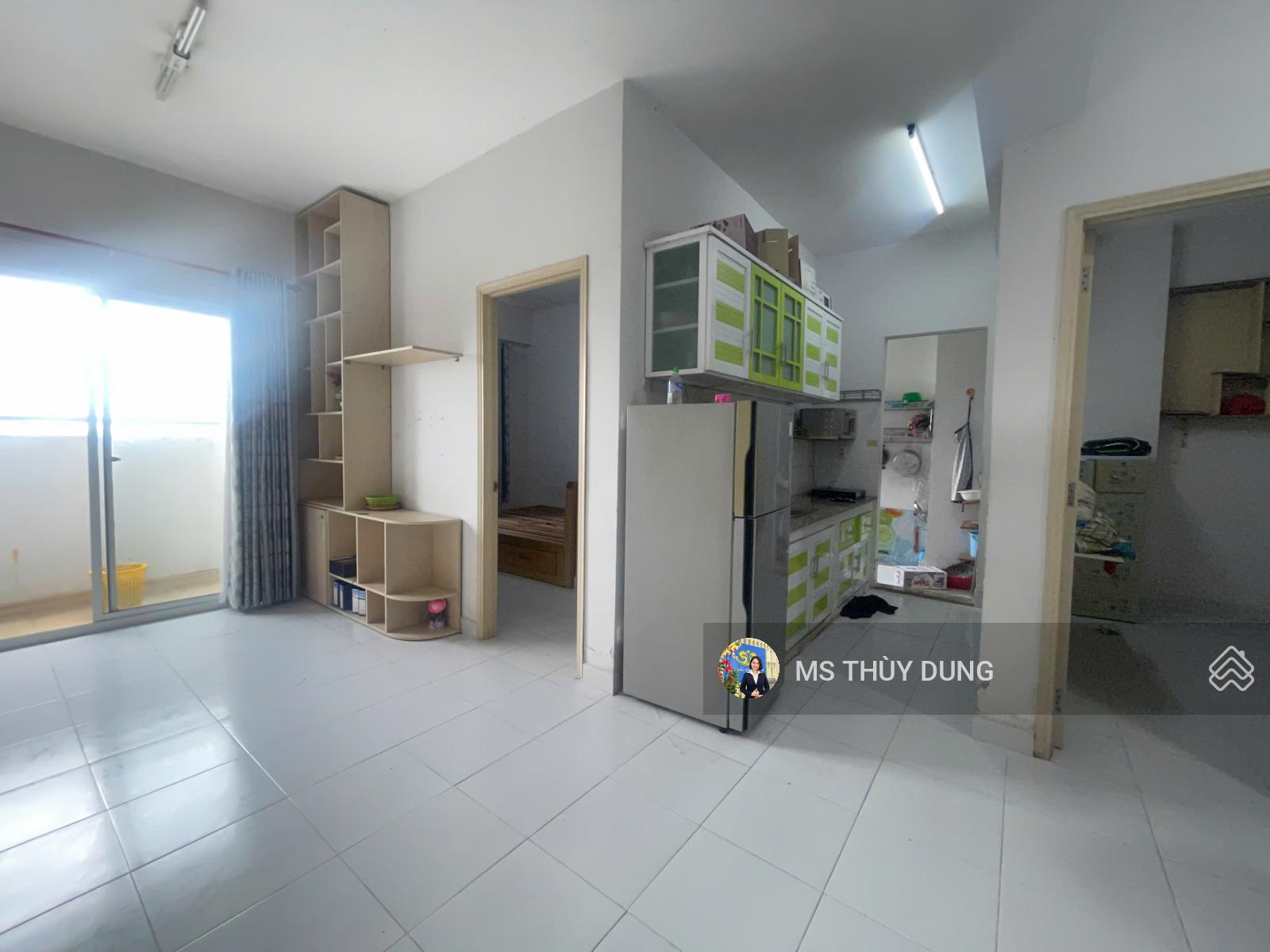 Chính chủ bán căn 2pn, hướng mát, nhà sạch. LH 0909 456 ***