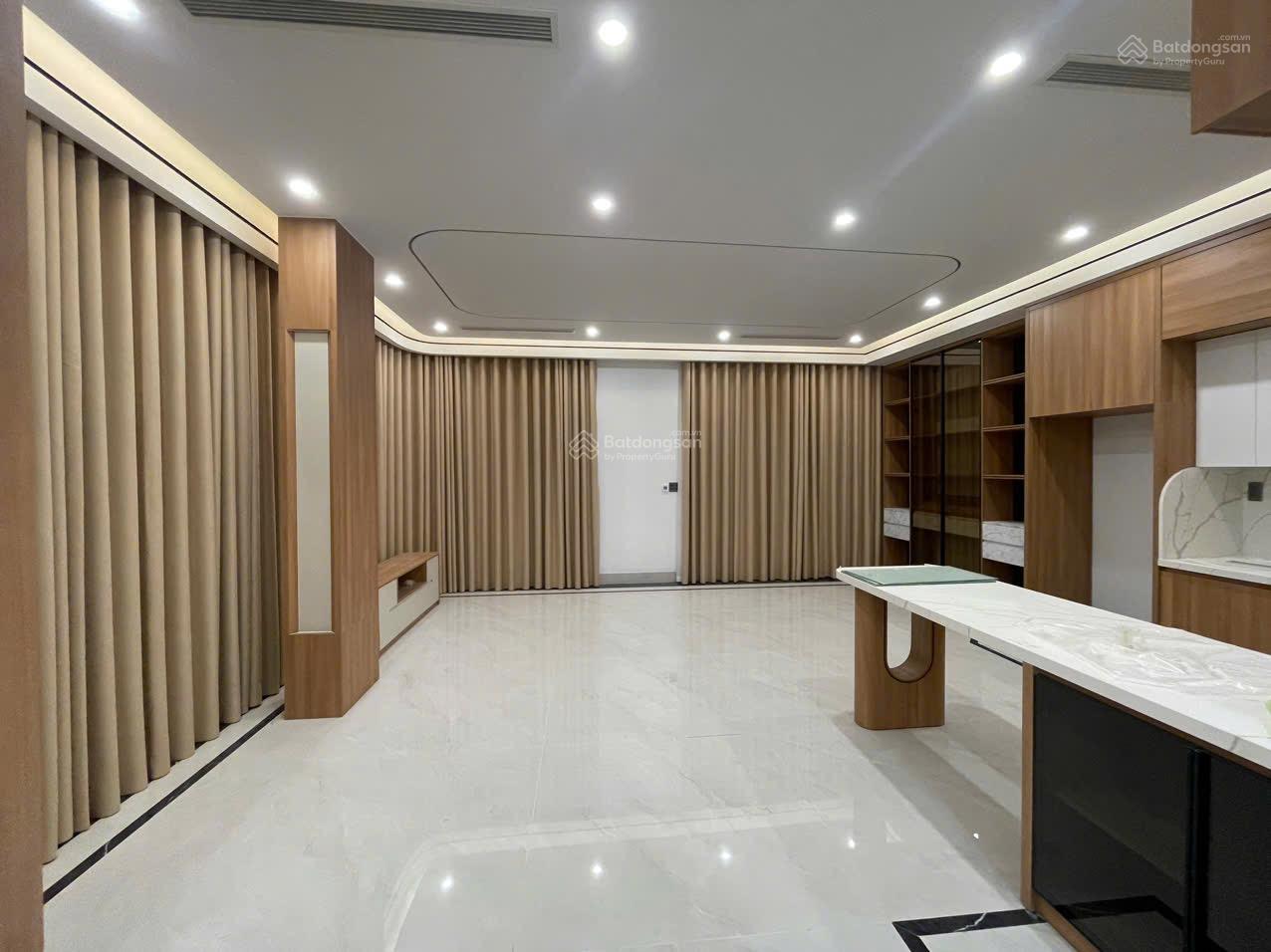 Bán siêu phẩm lô góc tuyến 2 Tô Hiệu - thang máy - ô tô đỗ thoải mái - kinh doanh đẹp