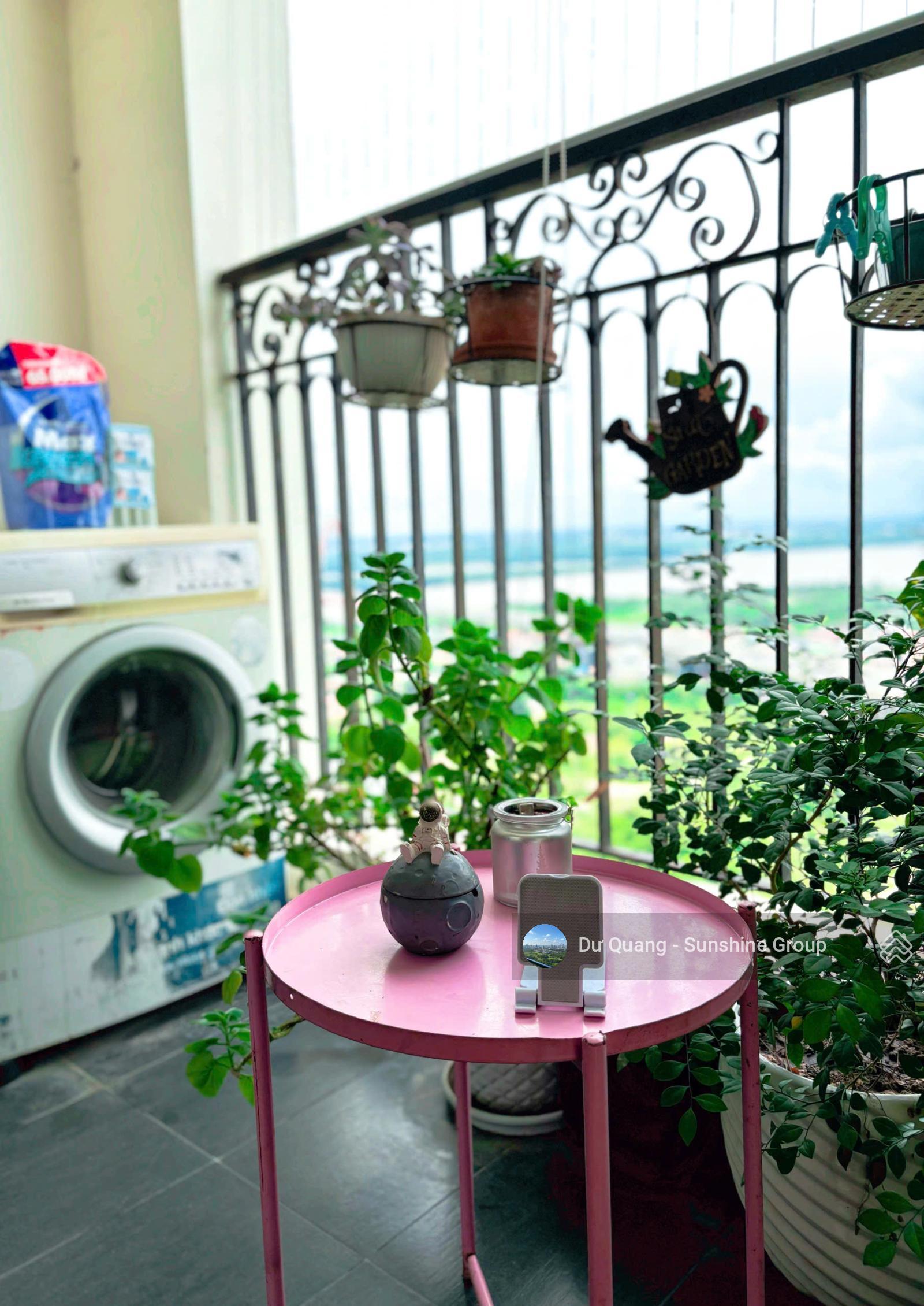 Bán Căn 2 ngủ Sunshine Riverside - 64m2 - Tầng trung cao - View Sông + Cầu Nhật Tân - Giá: 6,7 tỷ