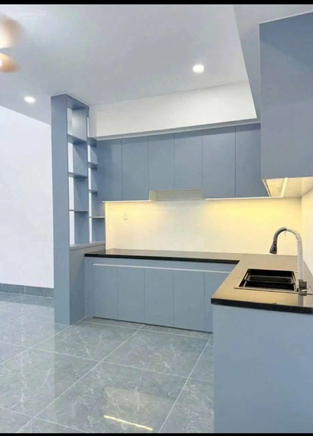 Bán nhà cấp 4 sổ hồng riêng, dt 100m2 ngay chợ đầu mối Bình Điền giá 730triệu