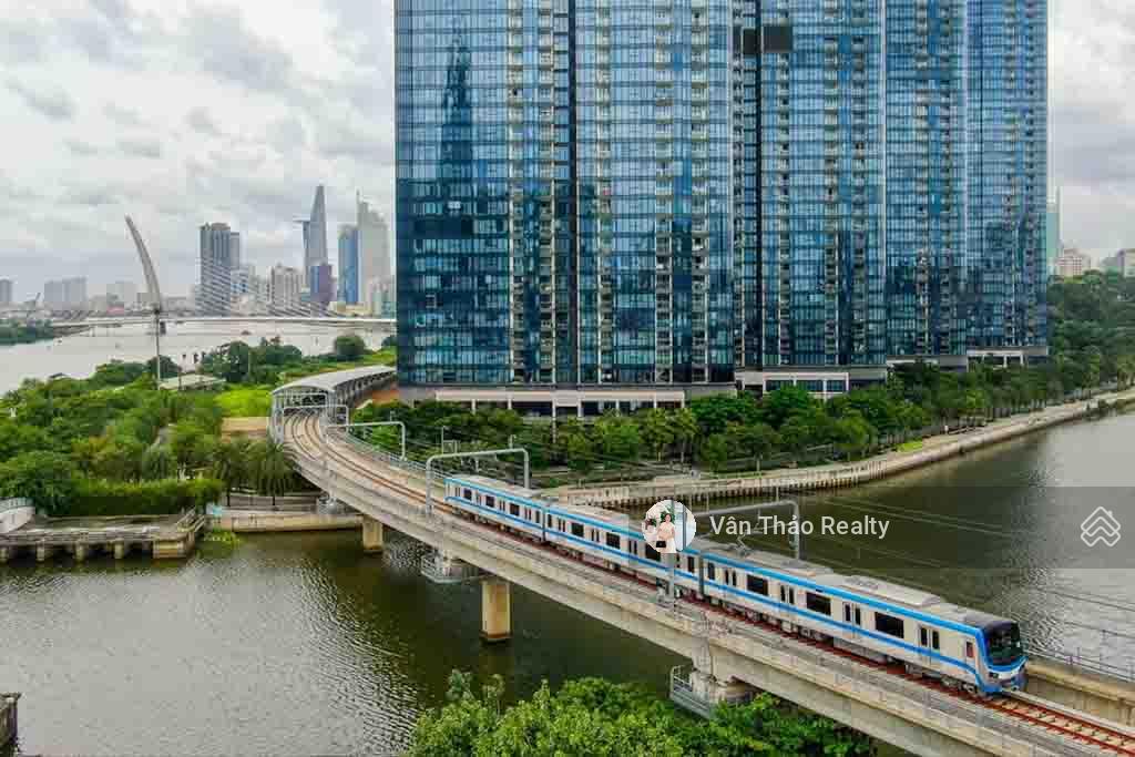 Trung tâm Q1 - kề sông tầm nhìn cực đã - Full giỏ hàng cho thuê căn hộ VINHOMES GOLDEN RIVER BA SON