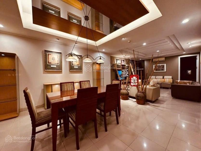 Bán căn hộ 119m2, tòa G2 - G3 Ciputra, giá 12 tỷ, nhà đẹp nội thất đầy đủ