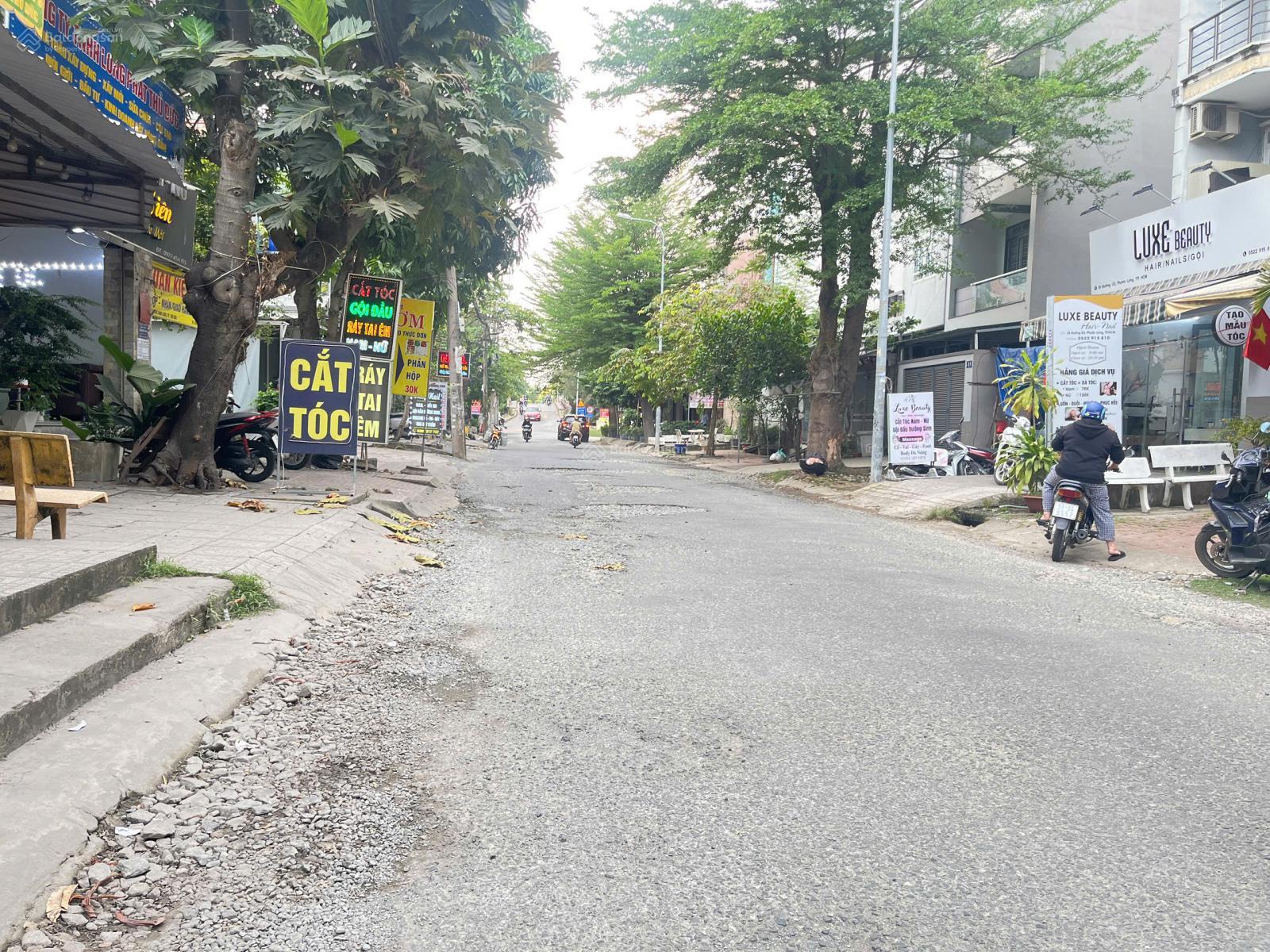 Bán Lô Đất Mặt tiền đường D3, KDC Nam Long, Quận 9, TP. HCM