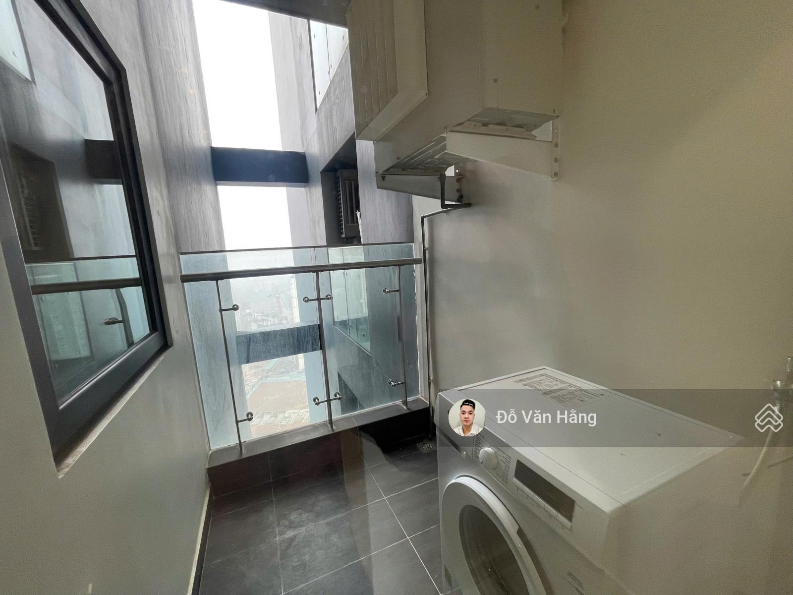 Bán căn 3 ngủ Sunshine City full đồ tầng đẹp giá 9,5 tỷ - sổ đỏ sang tên