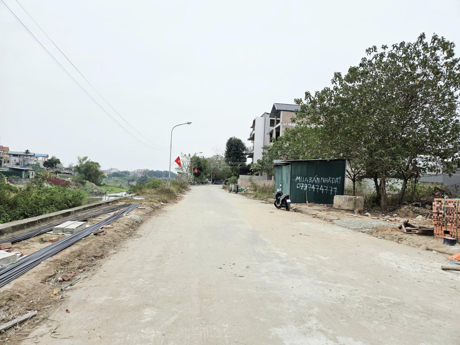 Biệt thự view sông khu đô thị Chi Đông 319m2 mặt tiền 12m, hạ tầng đẹp, chỉ hơn 12 tỷ Biệt thự view sông khu đô thị Chi Đông 319m2 mặt tiền 12m, hạ tầng đẹp, chỉ hơn 12 tỷ