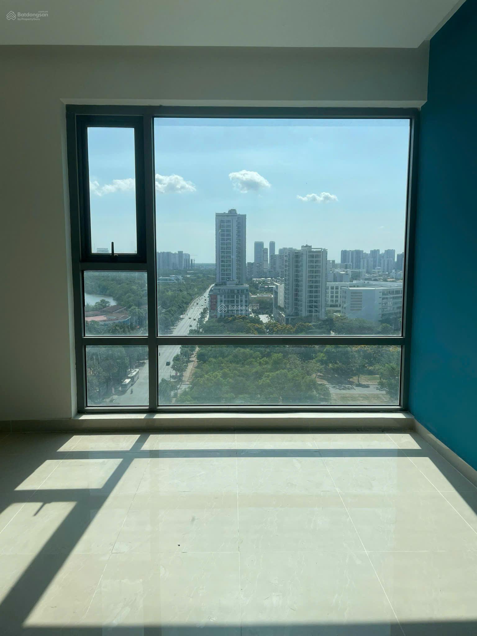 Cho thuê văn phòng Goldenking 35m2 giá 10tr tại Phú Mỹ Hưng quận 7 Cho thuê văn phòng Goldenking 35m2 giá 10tr tại Phú Mỹ Hưng quận 7