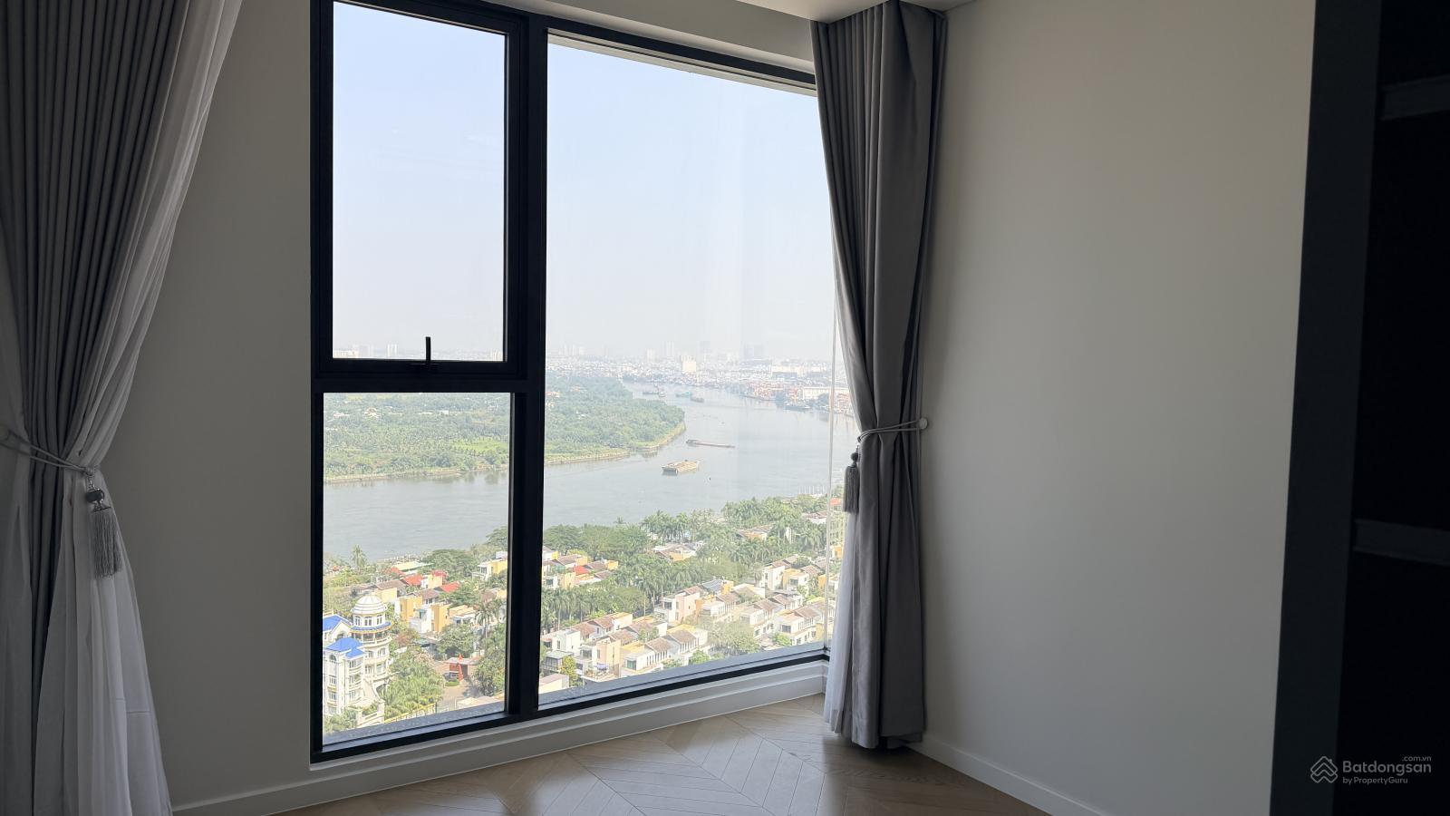 42 triệu căn góc 3 phòng ngủ view sông 42 triệu căn góc 3 phòng ngủ view sông