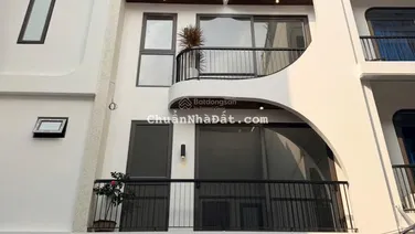 CẦN BÁN NHÀ THẠCH BÀN CỔ LINH LONG BIÊN HÀ NỘI.