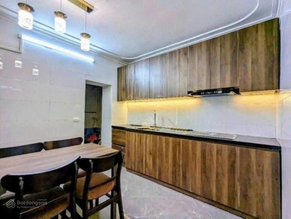 Bán nhà phố Kim Mã ô tô tránh nhau kinh doanh 60m2 5.8 tỷ