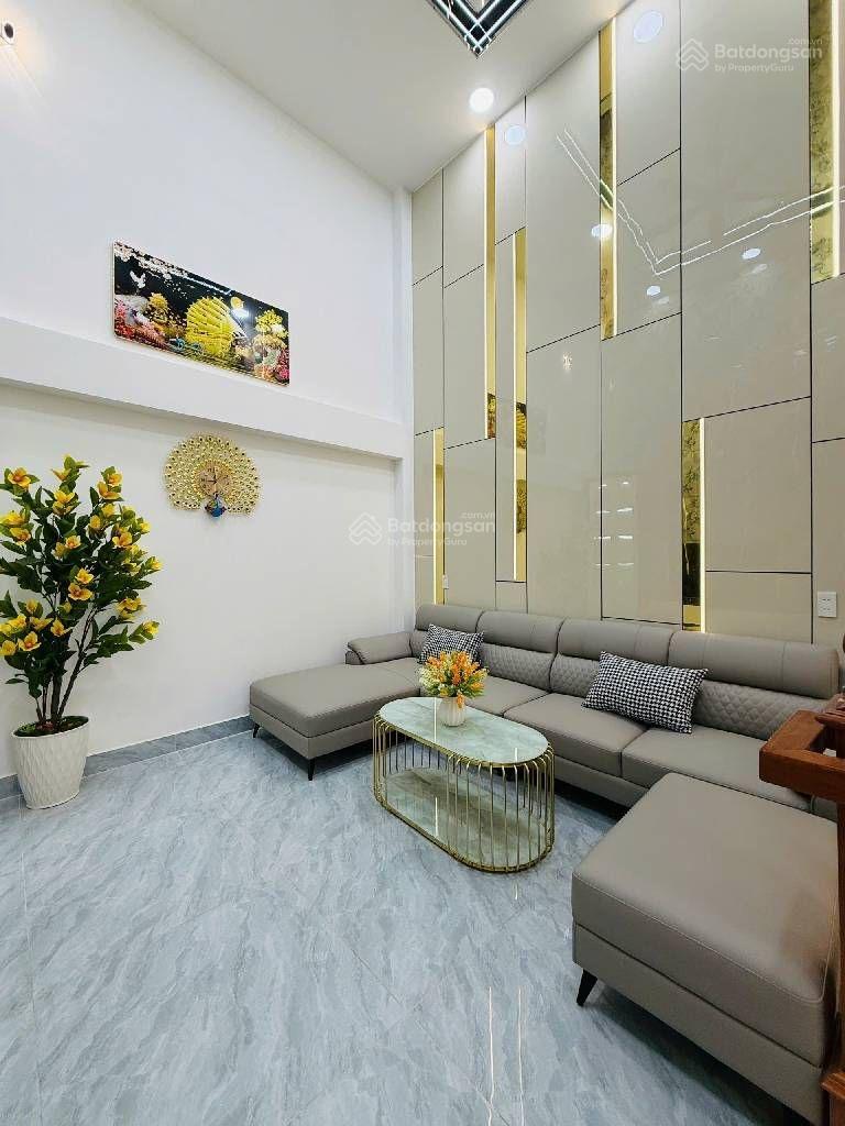 DÃY NHÀ 5 TẦNG MỚI XÂY ĐỒNG BỘ SANG TRỌNG - Ô TÔ ĐỖ CỔNG - TẶNG NỘI THẤT CAO CẤP- NGAY EMART 2