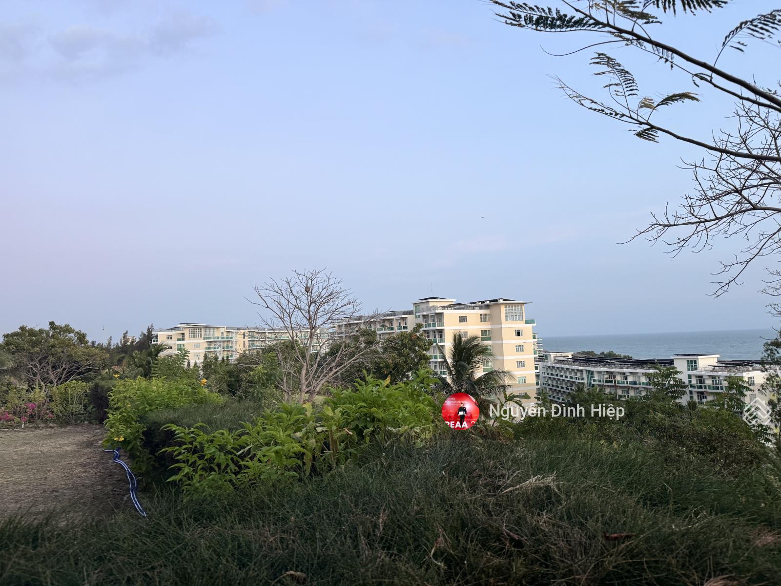 Bán biệt thự Sea Links Mũi Né view biển dãy S view biển kế hotel sân golf cạnh cầu đi bộ xuống biển