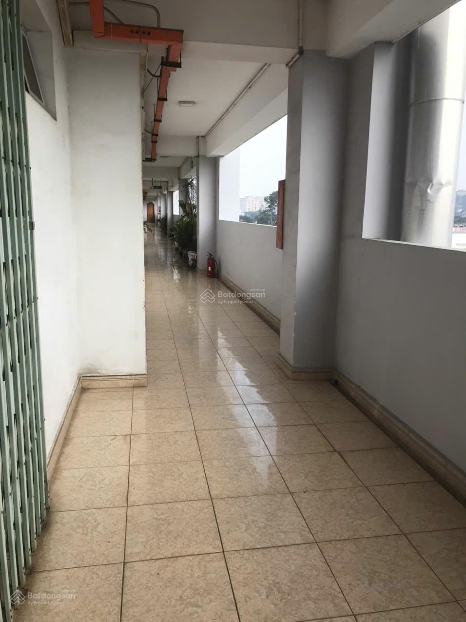 Cần bán gấp căn hộ LaKai, Quận 5, DT 86m2, 2 phòng ngủ, view thoáng mát, có sân vườn giá 4.5 tỷ