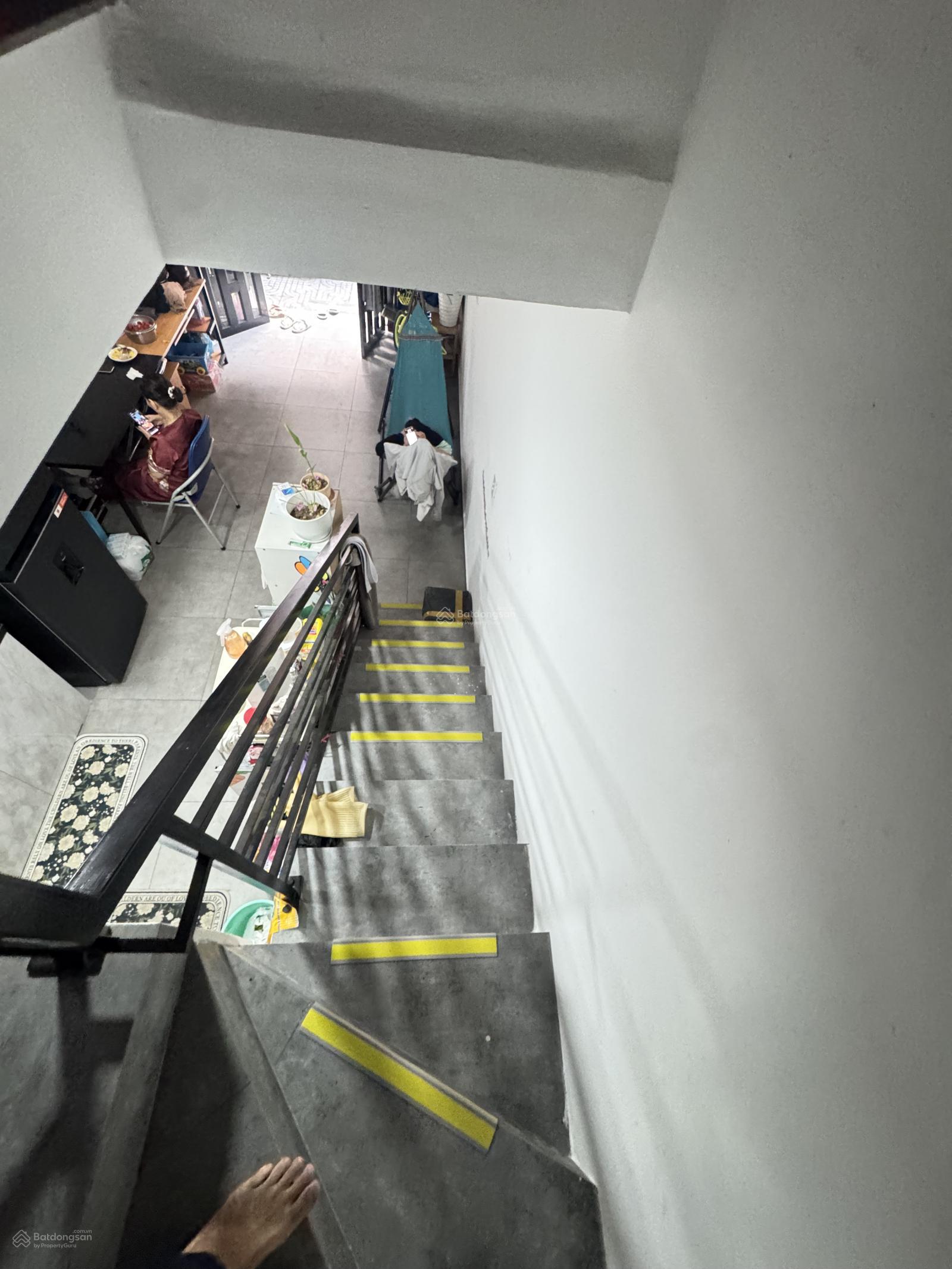 CHÍNH CHỦ BÁN GẤP NHÀ GẦN ĐẦM SEN - CHỢ HOA PHƯỜNG 5 , QUẬN 11 [3.05m x 7m] 2 LẦU - 2PN - 2WC