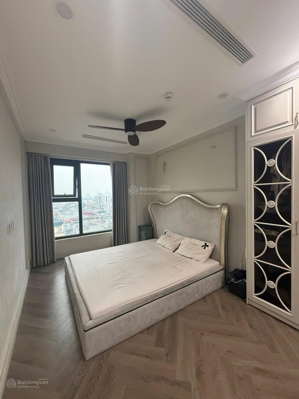 Bán căn hộ berriver góc 3pn2vs siêu đẹp 116m2 tầng trung , hướng đông nam , sẵn sổ giá 12tỷ6