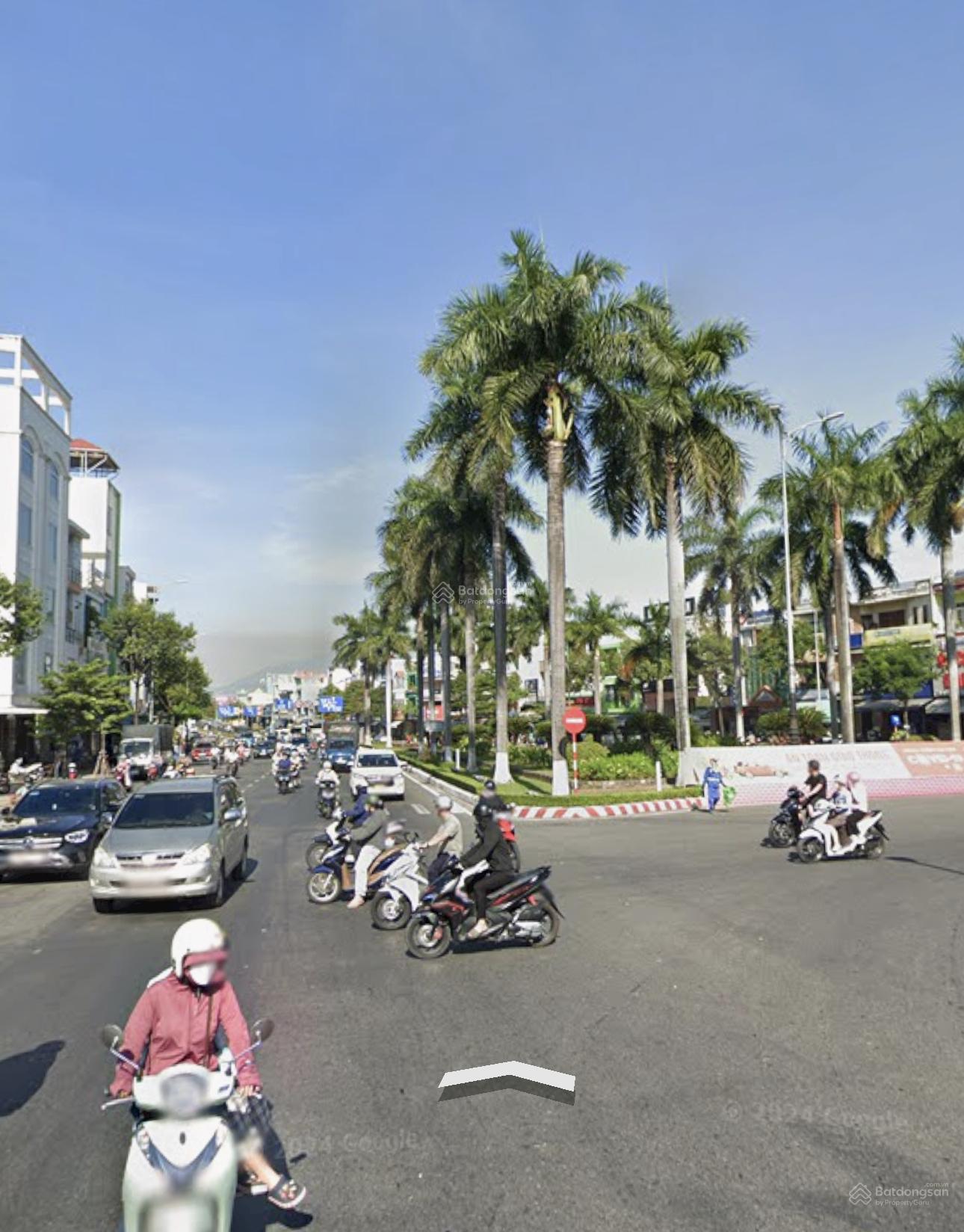 Đất 3 mặt tiền Điện Biên Phủ + Huỳnh Ngọc Huệ vs Cù Chính lan vs Cù Chính Lan, đối diện cây xăng