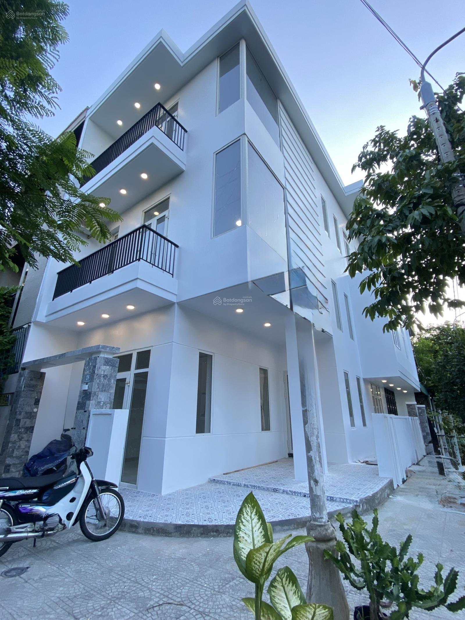 Cho thuê nhà 2 mặt tiền 3 tầng 5 phòng Đinh Đạt gần Vương Thừa Vũ