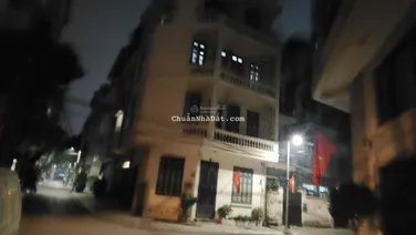 Nhà 4 tầng lô góc ô tô tránh 180m2 giá 29 tỷ tại Phú Thượng