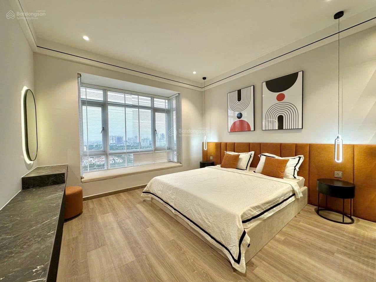 Cho thuê căn hộ 3PN, 2WC, 135m2, có ô xe hơi giá siêu hời tại Happy Valley,LH:0914 574 ***(Em Thao)